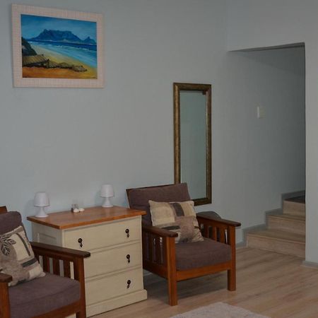 Seaforth Beach Apartment ケープタウン エクステリア 写真